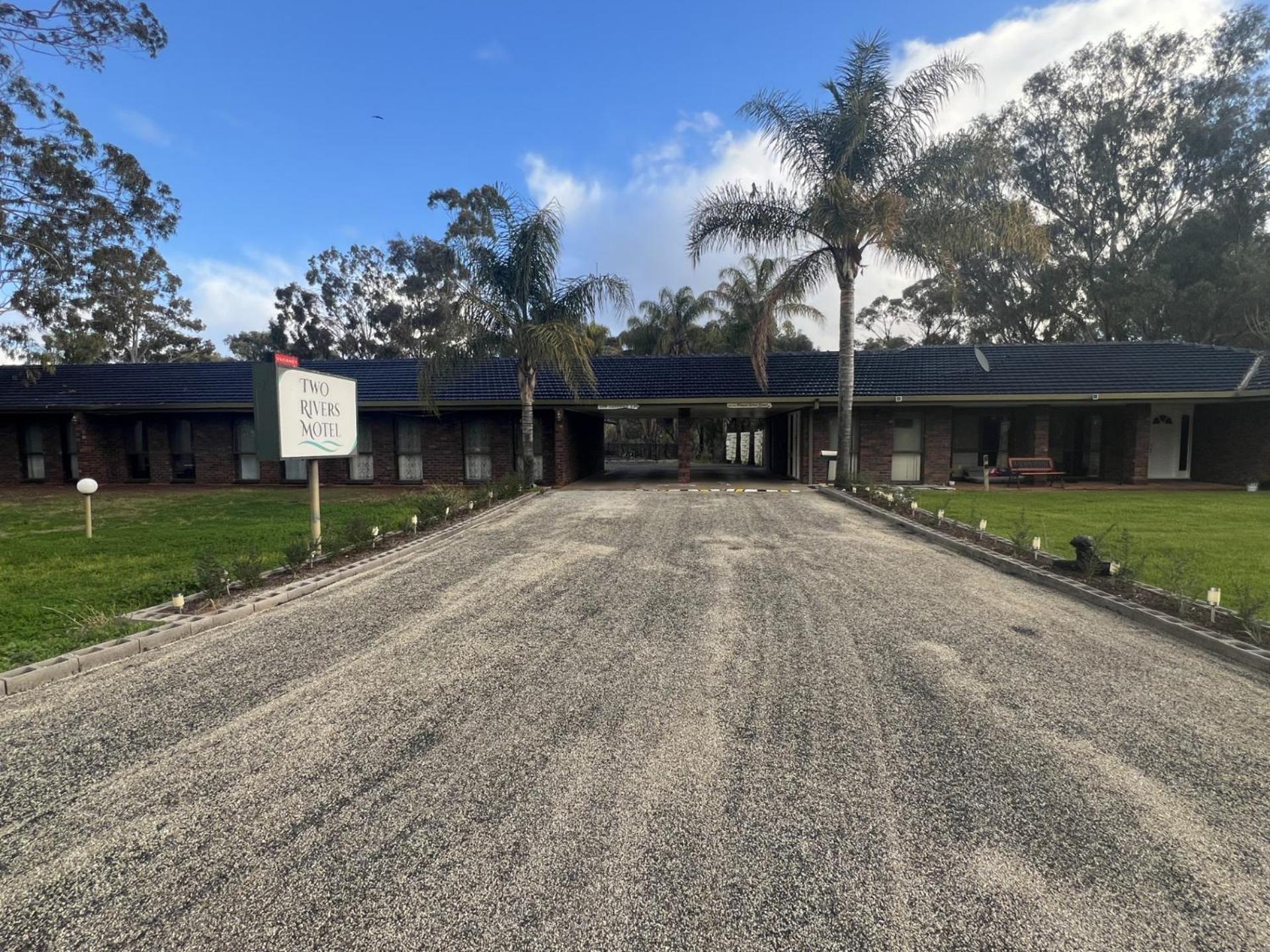 Two Rivers Motel Wentworth Esterno foto