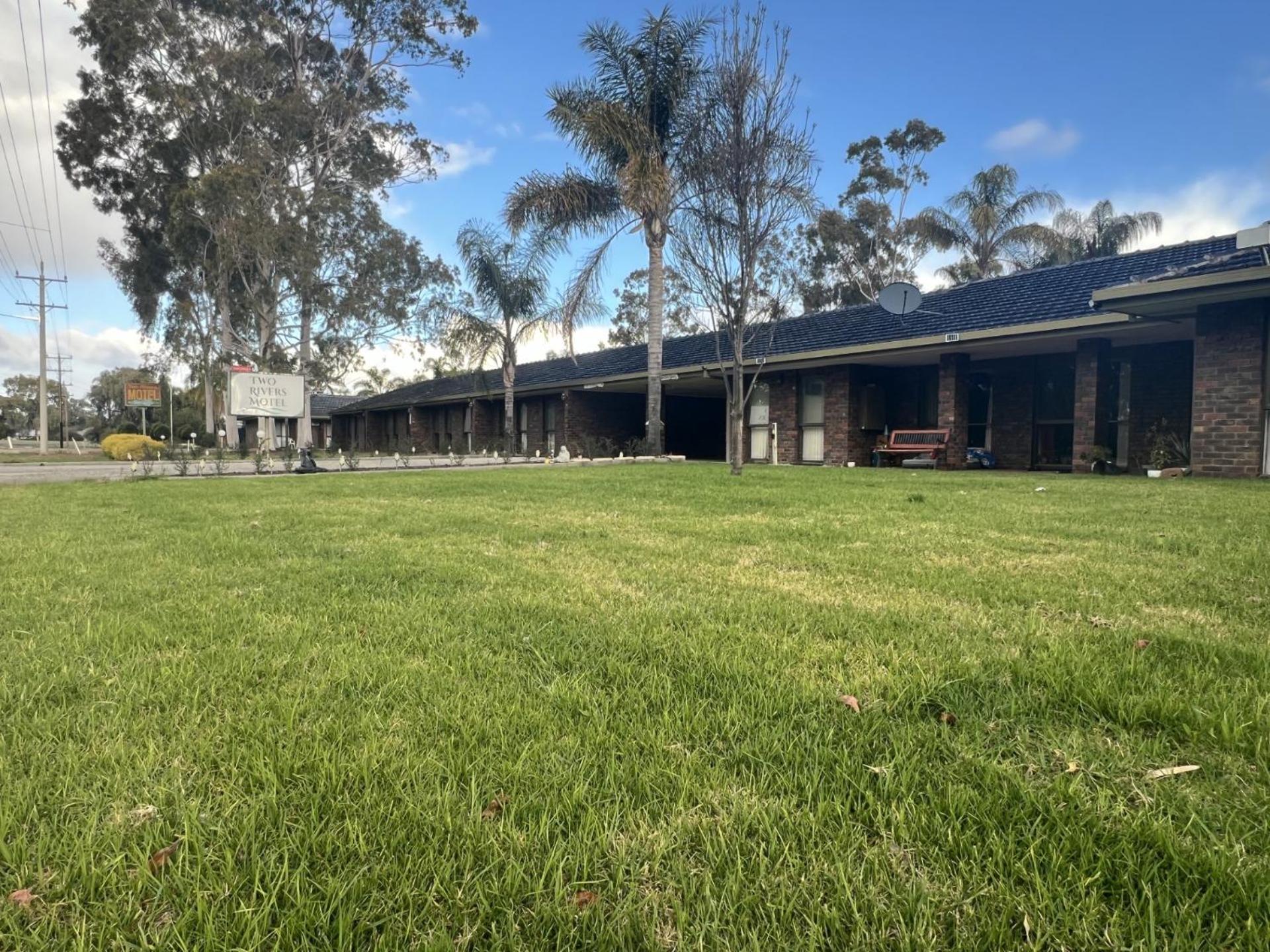 Two Rivers Motel Wentworth Esterno foto