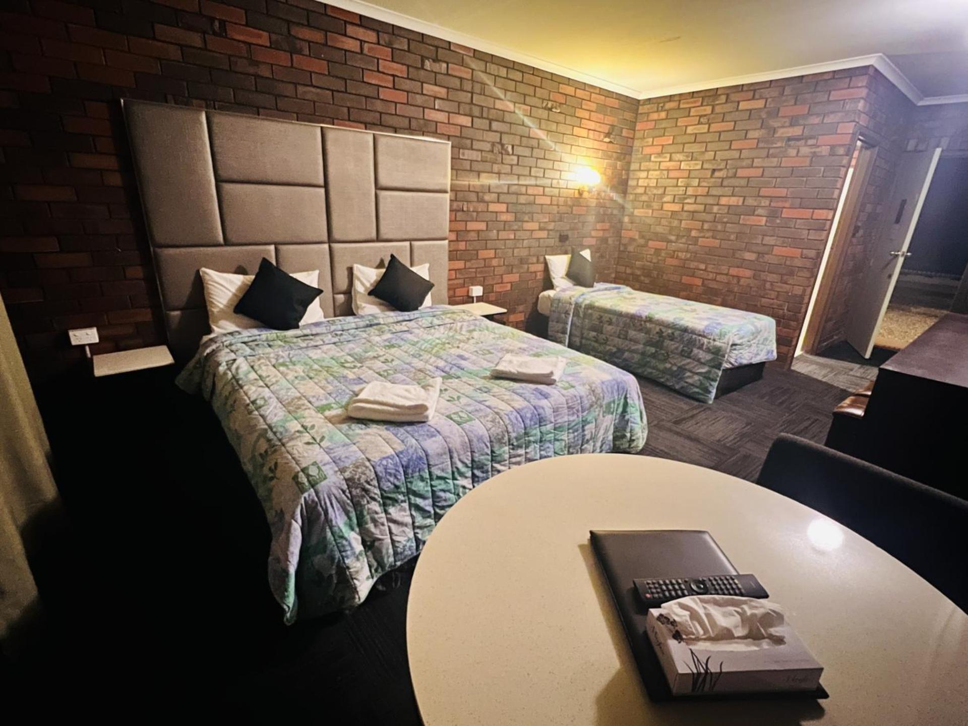 Two Rivers Motel Wentworth Esterno foto
