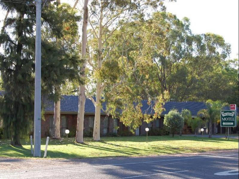 Two Rivers Motel Wentworth Esterno foto